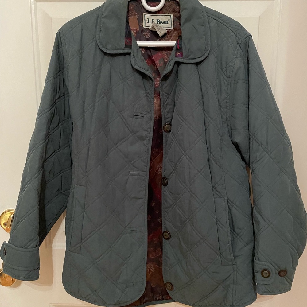 L.L. Bean Green quilted jacket with Paisley Interior